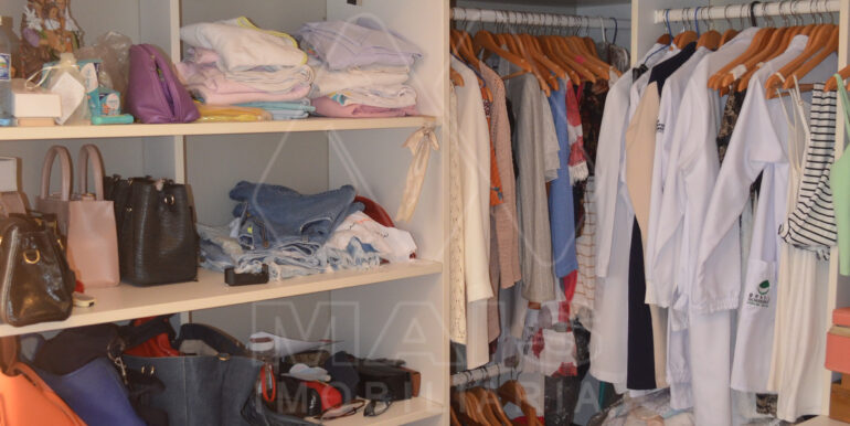 closet..