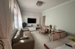 Apartamento com 3 quartos, 250 mil